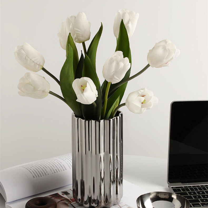 Minimalistic Decorative Vase
