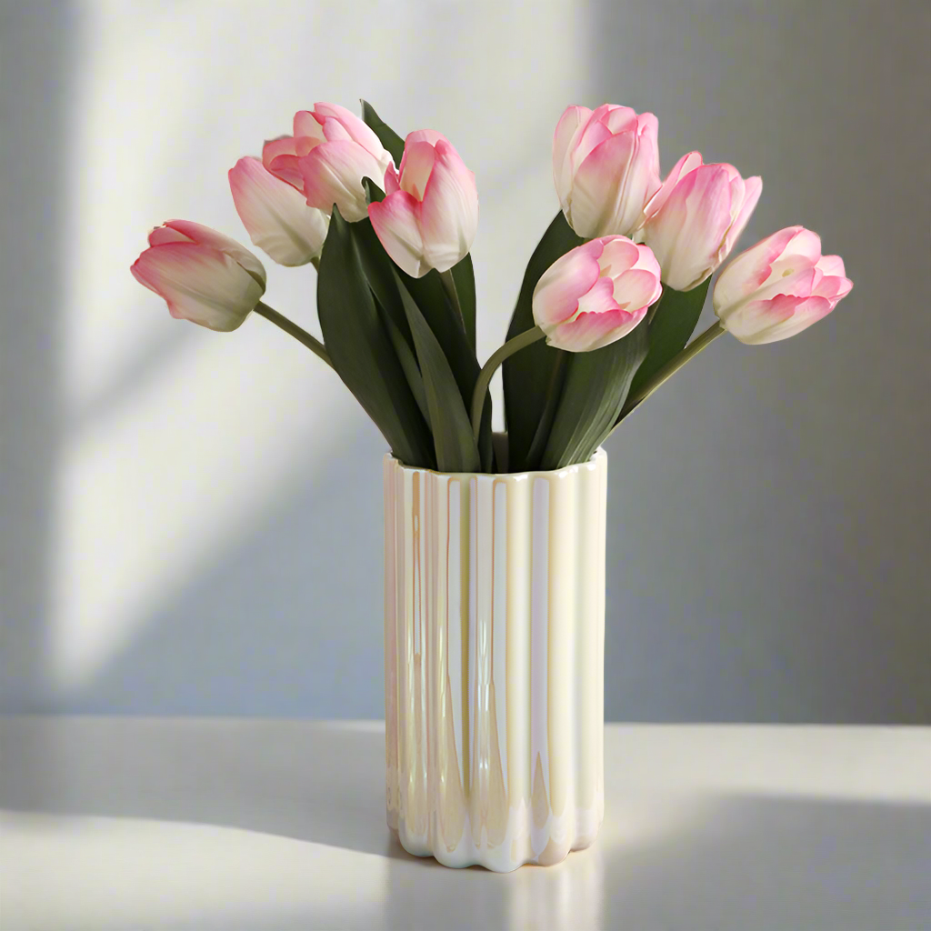 Minimalistic Decorative Vase