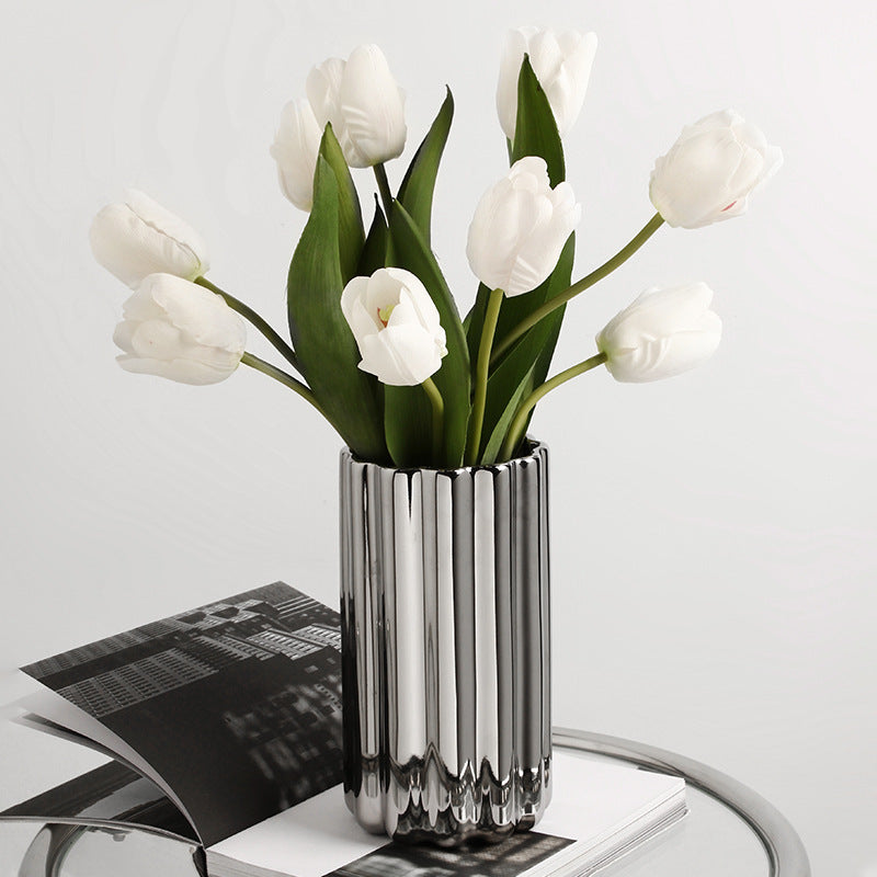 Minimalistic Decorative Vase